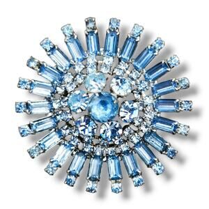 Vintage‎ Blue Rhinestone Starburst Brooch Silver Tone Mid Century Rollover Clasp